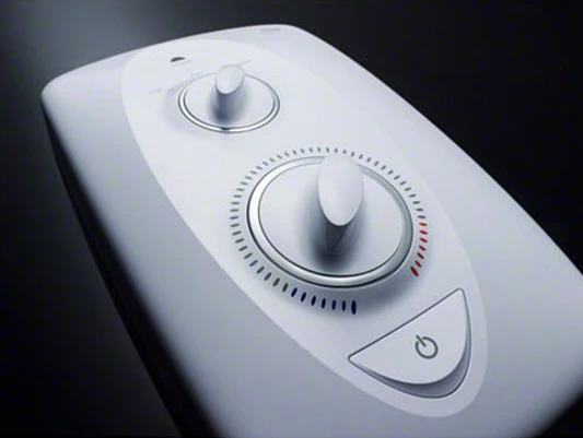 Mira Jump Multi-Fit Electric Shower 9.5Kw - 1.1788.011 - Image 2